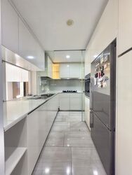 Lakeville (D22), Condominium #569703701